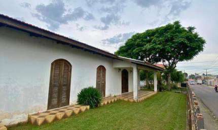 Casa térrea com quintal e 3 dormitórios à venda, 177 m² por R$ 750.000 - Afonso Pena - São José dos Pinhais/PR