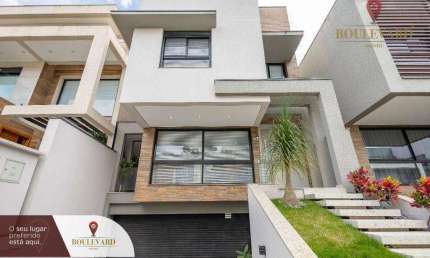 Casa no Boulevard Previllege, com 3 suítes à venda, 309 m² por R$ 3.290.000 - Uberaba - Curitiba/PR