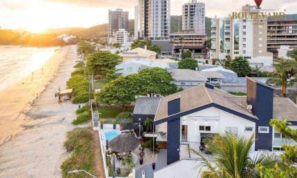 Casa à beira mar com 7 dormitórios à venda, 360 m² por R$ 8.400.000 - Perequê - Porto Belo/SC