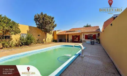 Casa térrea com piscina e 3 dormitórios à venda, 108 m² por R$ 645.000 - Guatupê - São José dos Pinhais/PR