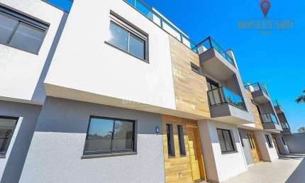 Sobrado em condomínio fechado, com 3 dormitórios à venda, 179 m² por R$ 1.092.000 - Guabirotuba - Curitiba/PR
