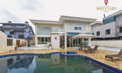 Casa bem localizada e iluminada com 5 dormitórios à venda, 612 m² por R$ 4.900.000 - Jardim das Américas - Curitiba/PR