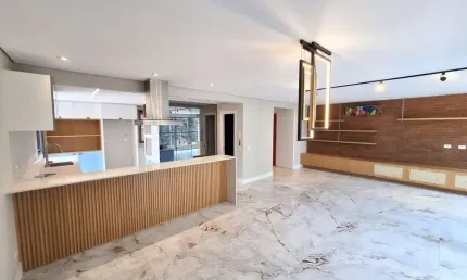 Bigorrilho, apartamento garden, decorado, 3 suítes, terraço privativo descoberto e 3 vagas. à venda