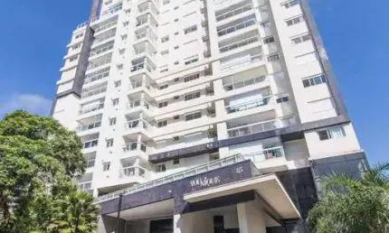 Água verde, apartamento mobiliado em condomínio clube, rua sem saída, 120 metros privativos, 3 quar