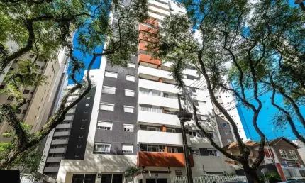 Batel,Cobertura duplex ,14º Andar, Desocupada, 3 Quartos, 1 Suíte, 3 vagas, 10 m² de DECK descobert