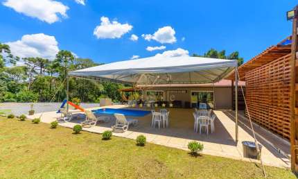 Quatro Barras - Chácara 15.000m², Vista Serra do Mar, Piscina Aquecida, 35 km Terminal do Cabral/ C