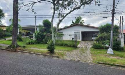 Jardim Social, terreno 493,67m², casa183,90m²,2 salas, lareira, 3 quartos sendo 1 suíte, 2 vagas, C