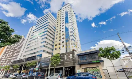 Alto da Glória, Apto Ed. André, Andar Alto , Desocupado, hidromassagem. Colégio Estadual e Shopping