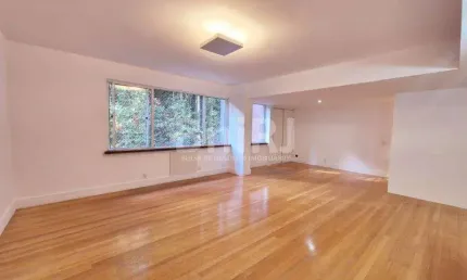 Apartamento encantador na Gávea ,  Rua Embaixador Carlos Taylor!