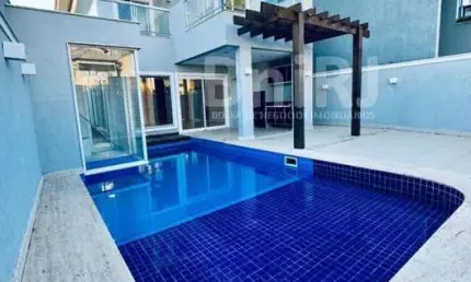 Casa de Luxo 4 suítes em condomínio com clube completo