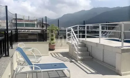 SENSACIONAL COBERTURA DUPLEX DE 324m2, 4 QUARTOS, 2 SUITE, 2 VAGAS, NA LAGOA - RIO DE JANEIRO - RJ