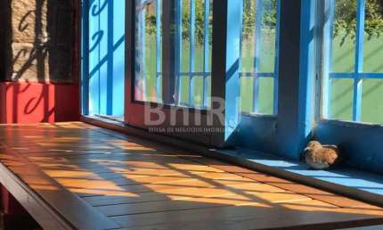 VENDO  CASA DE 2 PAVIMENTOS, 3 QUARTOS, SUITE, MAIS ANEXO 1 QUARTO E 1 ESCRITÓRIO/DEPÓSITO, VAGA E OUTRO ANEXO COM SALÃO  GRANDE GÁVEA RIO DE JANEIRO RJ