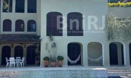 Duas casas duplex ,piscina Alto Gavea (Condominio Escola Americana)