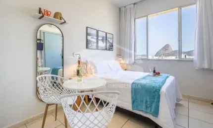 CATETE - Lindo studio  mobiliado / equipado, com 20 m²