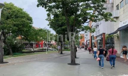 Av. das américas- condomínio downtown-loja externa- 100m2- locada- atenção investidores