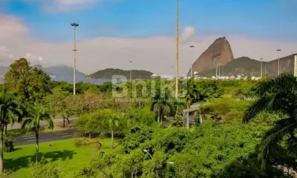 PRAIA DO FLAMENGO - ESPETACULAR APARTAMENTO DE 4 QUARTOS, COM LINDA VISTA PARA O ATERRO