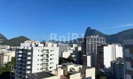 Cobertura duplex em Botafogo, com vista total Cristo Redentor, Pão de Açúcar e Baía de Guanabara.