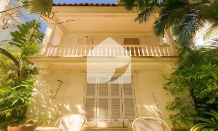 Casa duplex com varanda, jardim e vista para o verde - oportunidade no Alto Jardim Botânico