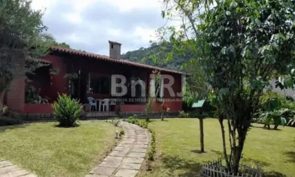 CHARMOSA CASA DE CAMPO LINEAR EM ALBUQUERQUE TERESÓPOLIS RJ