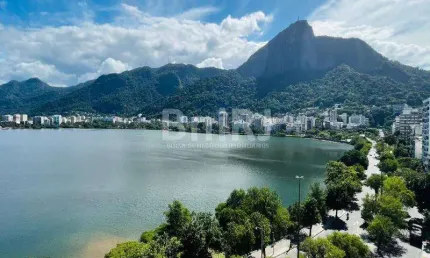 Elegância e Conforto com Vista Panorâmica ? 193m², Suíte Master e 2 Vagas Demarcadas