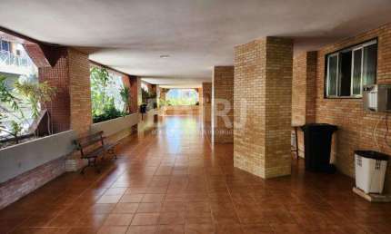 Excelente apartamento ao lado do Shopping e Metrô !
