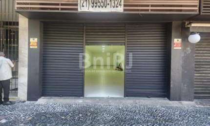 Excelente Loja comercial com contendo 120metros totalmente reformada com parte hidráulica e dois banheiros novos.