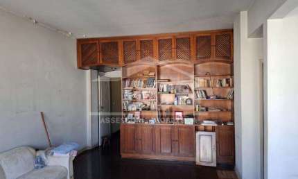 PRAIA DE BOTAFOGO - Ótimo apartamento de 3 quartos e vaga de garagem.