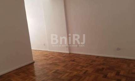 APARTAMENTO DE 2 QUARTOS NA OTÁVIO CARNEIRO À VENDA