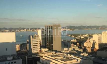 Imperdível ! VENDO ou ALUGO: Andar com 212m2 no Edifício Manhattan Tower, Prédio Imponente, Andar Alto e Exclusivo. Linda Vista!