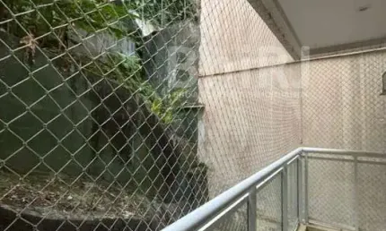 Apartamento com 2 quartos para alugar na Rua Mário Pederneiras, Humaitá, Rio de Janeiro