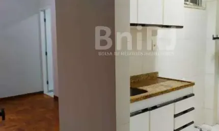 Excelente oportunidade: apartamento sala e quarto separados frente