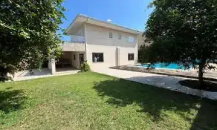 NOVIDADE – Casa Isolada com 2 Lotes no Balneário Florida!