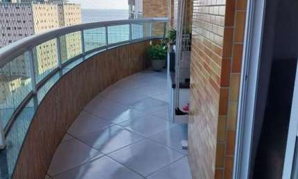Apartamento para locação no Canto do Forte – Vista Lateral para o Mar!
