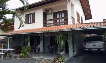 Casa com 3 quartos à venda no Centro, Penha 