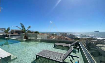 Apartamento a venda no Centro de Balneário Piçarras-SC