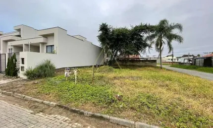 Terreno em balneario piçarras a 720 metros da praia!