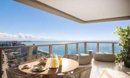 Apartamento  a venda no centro de Balneário Piçarras