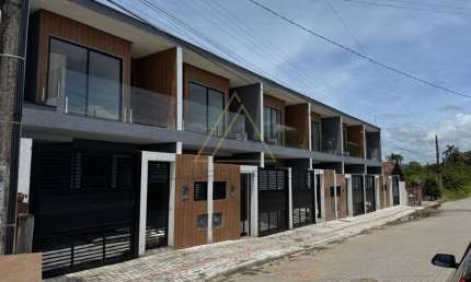 Casa a venda no Bairro Centro em Balneário Piçarras-SC