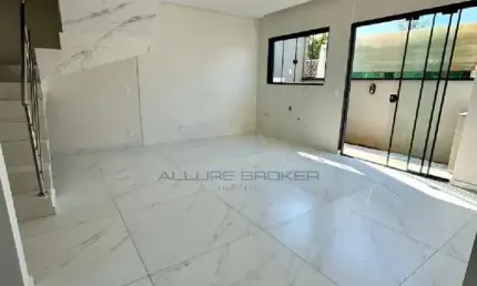 Sobrado na praia de itajuba com 3 dormitórios sendo 1 suíte á venda r$ 490.000,00
