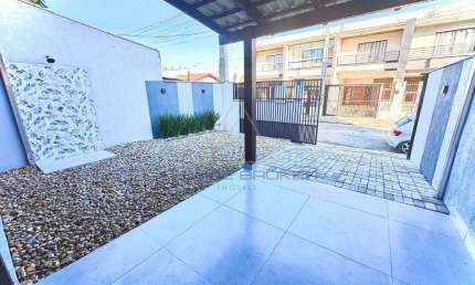 Casa com 3 quartos para alugar no Itacolomi, Balneário Piçarras  por R$ 3.100