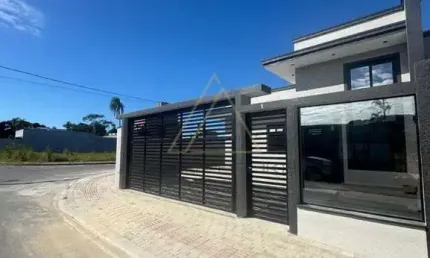 Casa com 3 quartos à venda no Itajubá, Balneário Piçarras  por R$ 650.000