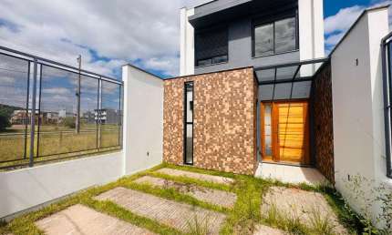 Imperdível: Casa à venda em Porto Alegre-RS, bairro Aberta dos Morros, 3 quartos, 1 suíte, 2 salas, 3 banheiros, 1 vaga, 114m².