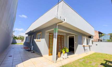 Espetacular Casa à Venda no residencial IMPERIAL PARK em Porto Alegre-RS, Bairro Aberta dos Morros  3 Qts, 1 Suíte, 2 Salas, 4 Vagas  137m²