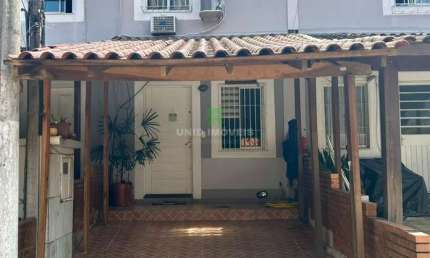 Casa em Condomínio à Venda em Porto Alegre-RS, Bairro Aberta dos Morros: 2 Quartos, 1 Banheiro, 1 Vaga e 96m²!