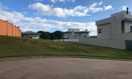 Terreno em Condomínio de Luxo na Vila Nova, Porto Alegre-RS: 1.077,00m² de Pura Exclusividade!