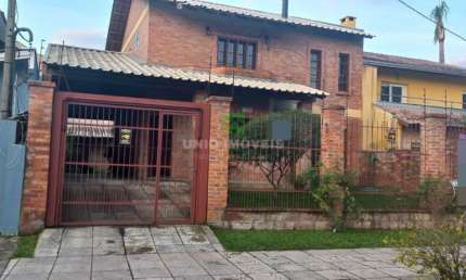 Residência na Zona Sul, com 4 Dormitórios, Suíte com Hidro,5 vagas 4 banheiros, Amplo Pátio