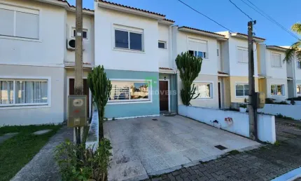 Imperdível oportunidade: Casa à venda em Porto Alegre-RS, no bairro Hípica, com 2 quartos, 2 suítes, 1 sala, 3 banheiros, 2 vagas de garagem e 80,00 m².