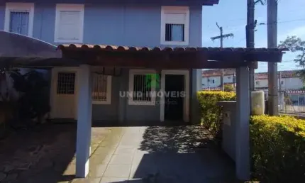 Residência exclusiva em condomínio na Hípica, Porto Alegre-RS: 2 quartos, 1 suíte, 2 salas, 2 banheiros, 1 vaga, 86m².