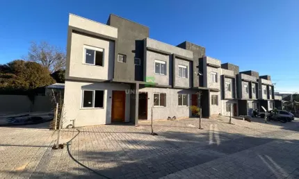 Casa em Condomínio à Venda em Porto Alegre-RS, Bairro Vila Nova: 2 Quartos, 1 Sala, 2 Banheiros, 1 Vaga, 59m²!