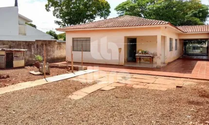 Casa com 3 quartos à venda na Rua Frederich Banting, Jardim Alvorada, Maringá